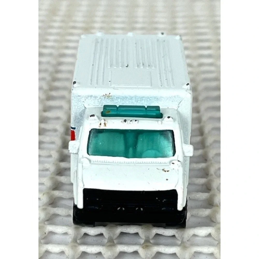 Hot Wheels 1988 Ambulance American Ambulance‎ Service white EUC